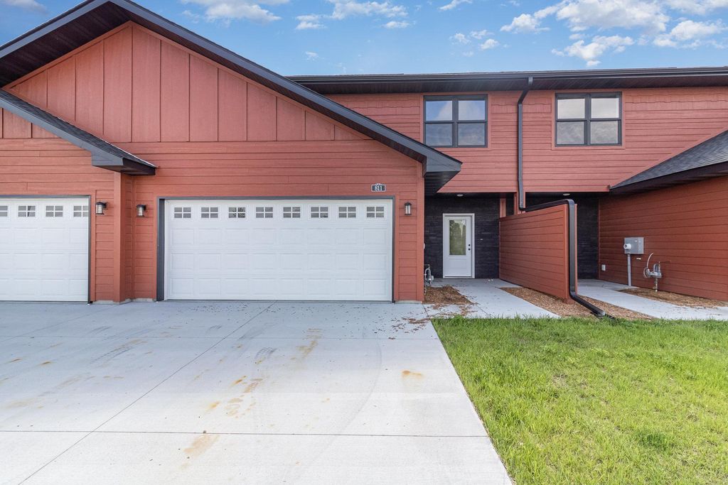 811 Viburnum Street, Belle Plaine, MN 56011 — photo 2