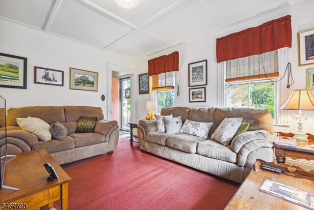 29 Lafayette Ave, Summit City, NJ 07901
