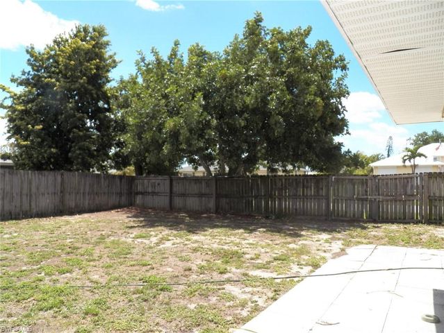 1119 SE 13th AVE, Cape Coral, FL 33990