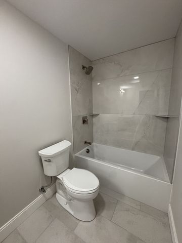 562 Gorham Street 02, Lowell, MA 01852