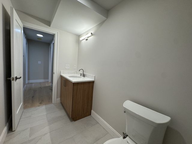 562 Gorham Street 02, Lowell, MA 01852