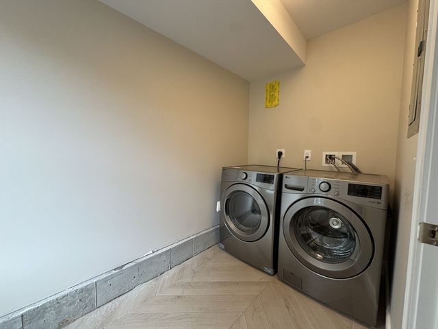 562 Gorham Street 02, Lowell, MA 01852