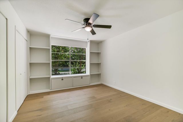 7509 Stonecliff CIR, Austin, TX 78731