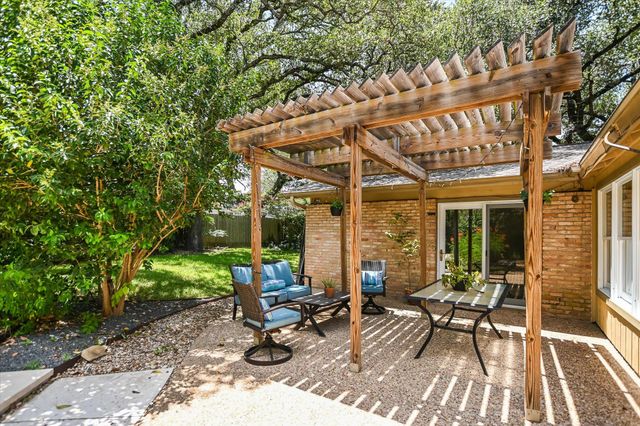 7509 Stonecliff CIR, Austin, TX 78731