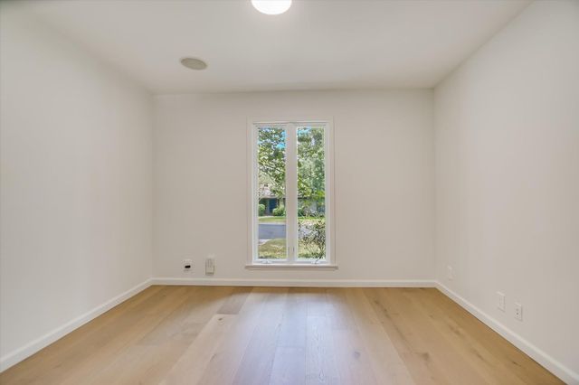 7509 Stonecliff CIR, Austin, TX 78731