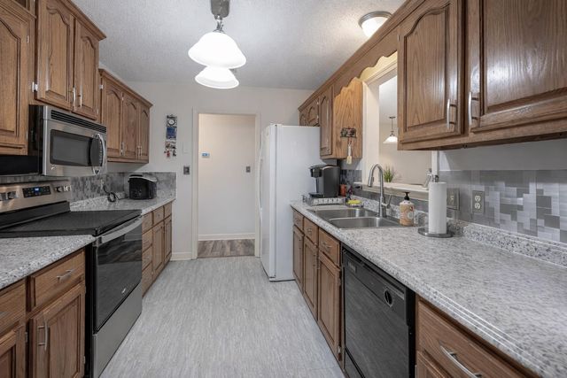 2337 CANNEY CREEK CV, Millington, TN 38053