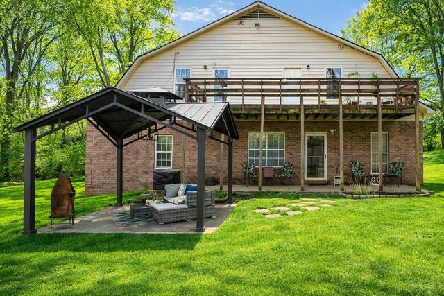 2337 CANNEY CREEK CV, Millington, TN 38053