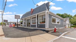 1692 Warwick Avenue, Warwick, RI 02889