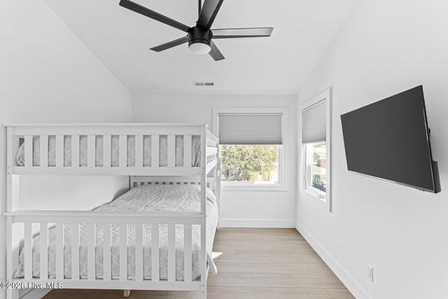 1100 S Sixth Street S, Carolina Beach, NC 28428