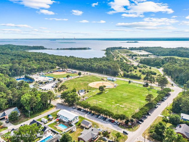 1100 S Sixth Street S, Carolina Beach, NC 28428