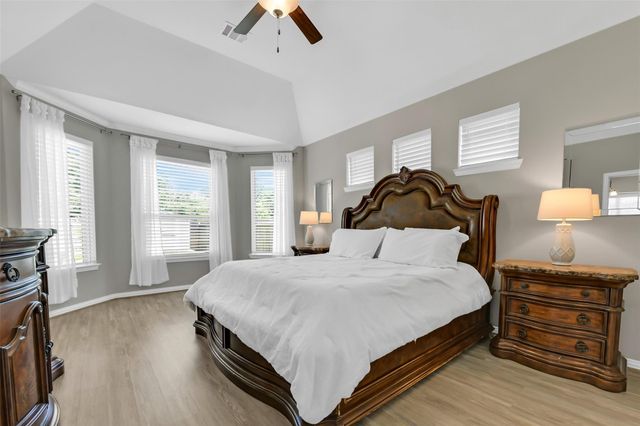 4933 Stoney Way Lane, League City, TX 77573