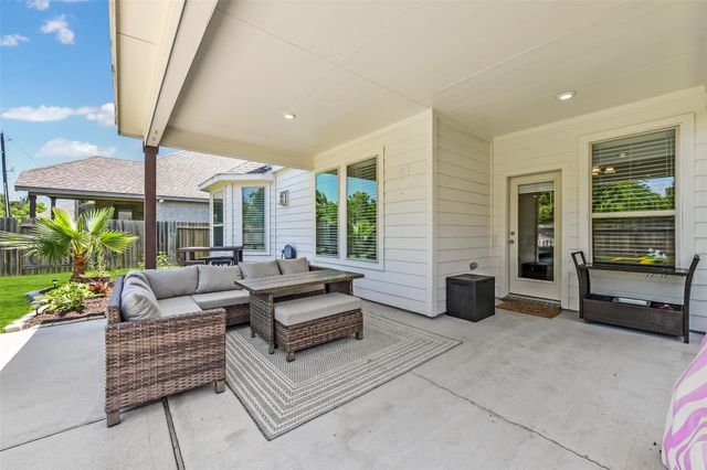 4933 Stoney Way Lane, League City, TX 77573