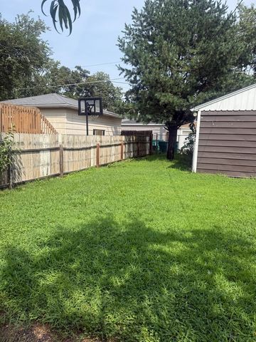 4221 Wenonah Avenue, Stickney, IL 60402