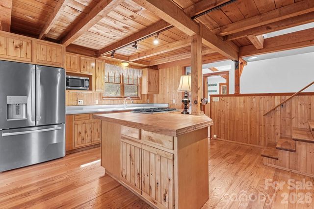 117 Woods View Trail, Fairview, NC 28730