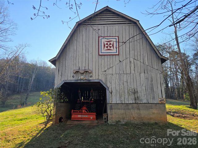 117 Woods View Trail, Fairview, NC 28730