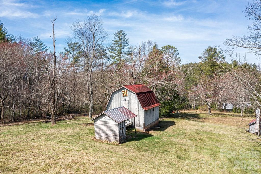 117 Woods View Trail, Fairview, NC 28730