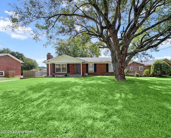 9013 Lyneve Dr, Louisville, KY 40272