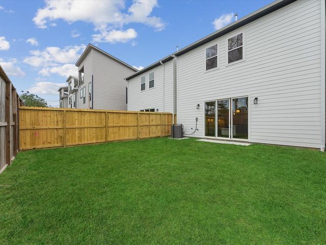 5014 Golden Forest Drive, Houston, TX 77091