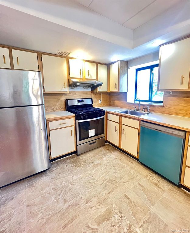 56-16 Seabury Street 2A, Elmhurst, NY 11373 — photo 3