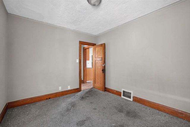 4552 N 38th STREET, Milwaukee, WI 53209