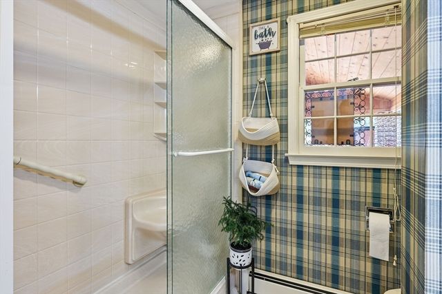 64 Senator St, Springfield, MA 01129