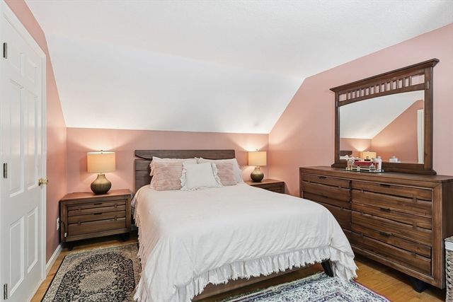 64 Senator St, Springfield, MA 01129