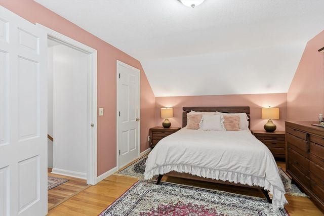 64 Senator St, Springfield, MA 01129