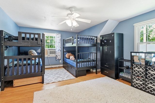 64 Senator St, Springfield, MA 01129