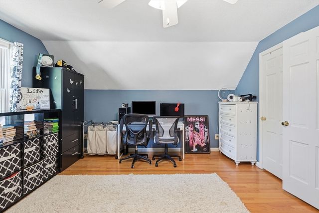 64 Senator St, Springfield, MA 01129
