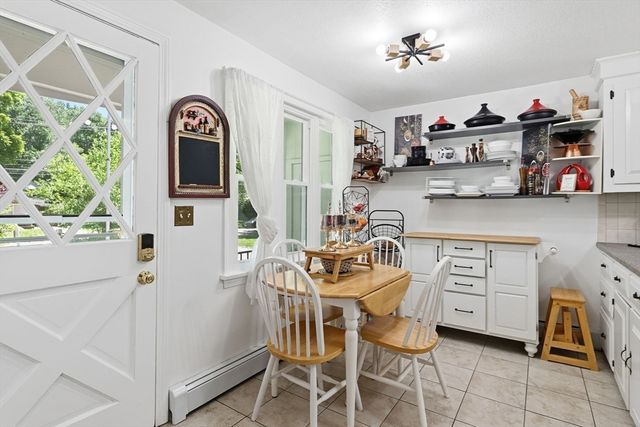 64 Senator St, Springfield, MA 01129