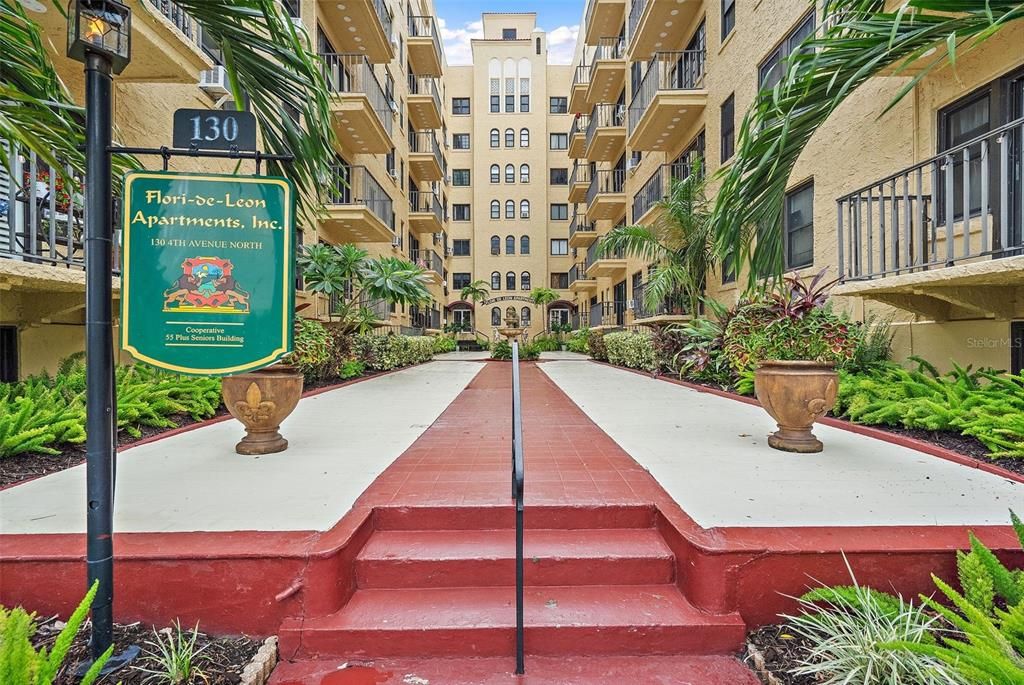 130 4TH AVENUE N 412, St Petersburg, FL 33701