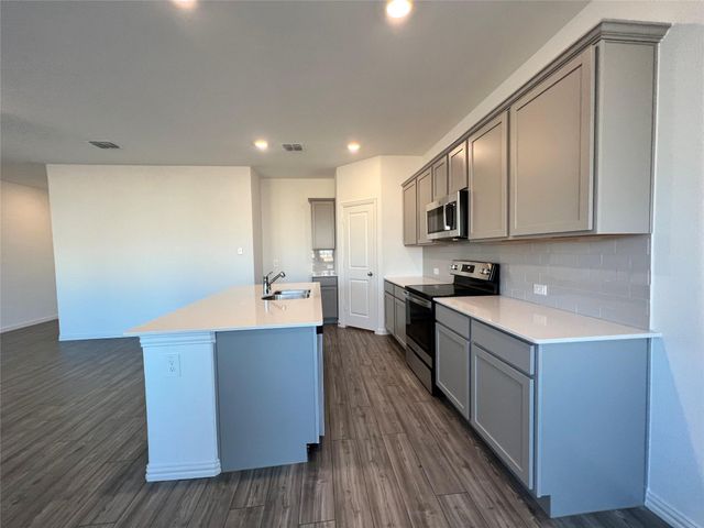 412 Petty Way, Fate, TX 75189