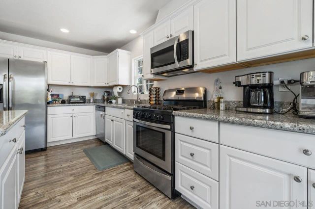 13922 Frame Road, Poway, CA 92064