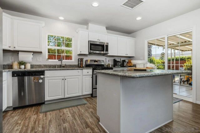 13922 Frame Road, Poway, CA 92064