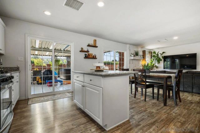 13922 Frame Road, Poway, CA 92064