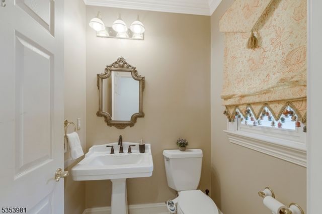 45 Butternut Ln, Bernards Twp., NJ 07920