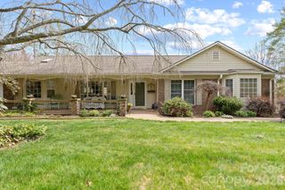 432 Hunters Glen Lane, Hendersonville, NC 28739