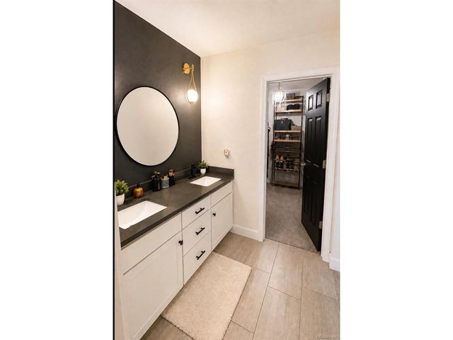 15004 E Crestridge Dr, Aurora, CO 80015