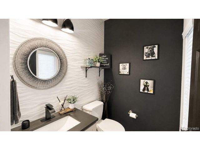 15004 E Crestridge Dr, Aurora, CO 80015