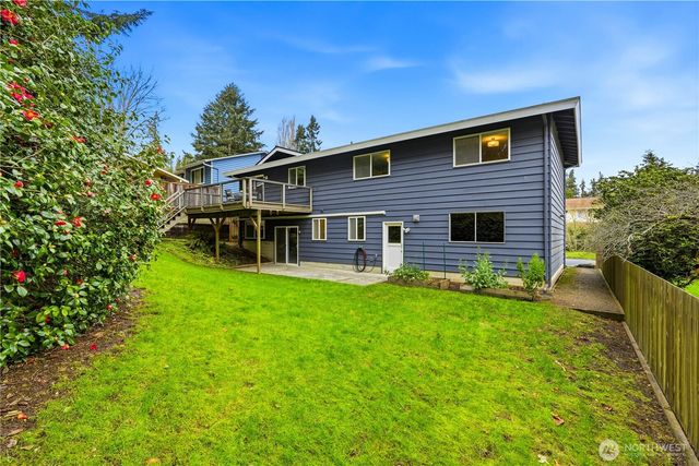1229 NW 201st Street, Shoreline, WA 98177