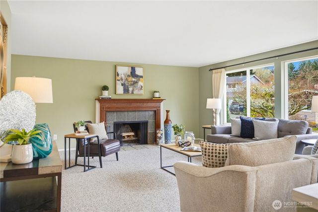 1229 NW 201st Street, Shoreline, WA 98177