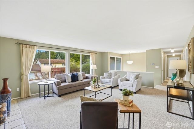 1229 NW 201st Street, Shoreline, WA 98177