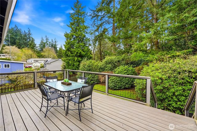 1229 NW 201st Street, Shoreline, WA 98177