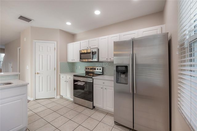 4930 ELIZABETH ANNE CIRCLE, Tampa, FL 33616