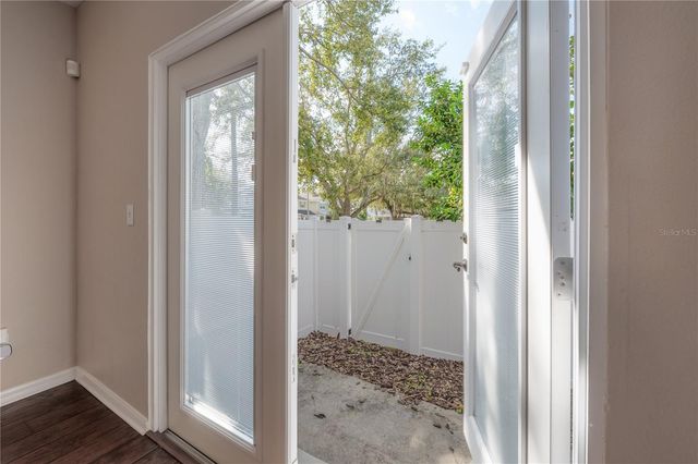 4930 ELIZABETH ANNE CIRCLE, Tampa, FL 33616