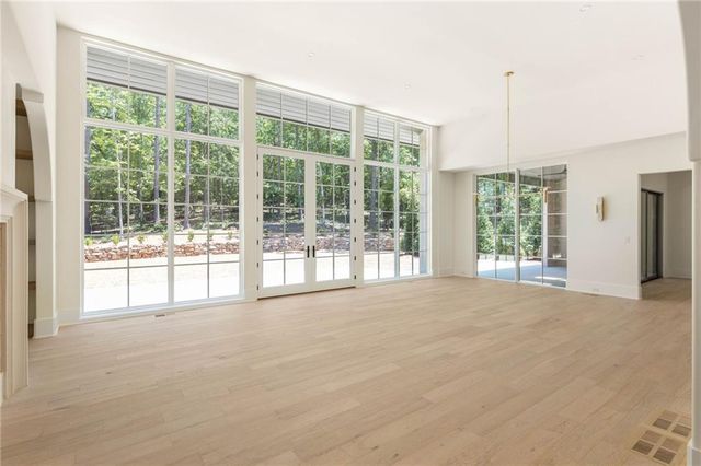 555 Augusta Lane, Chattahoochee Hills, GA 30268