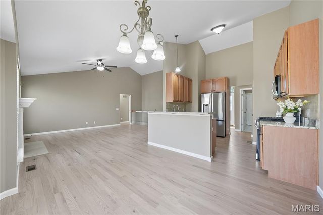 4201 Broken Rock Drive, Wentzville, MO 63385