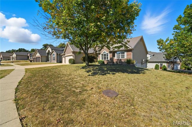 4201 Broken Rock Drive, Wentzville, MO 63385