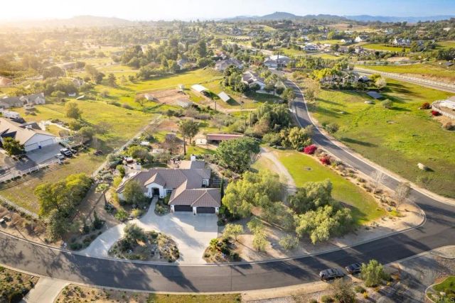 30837 Palomar Vista Drive, Valley Center, CA 92082