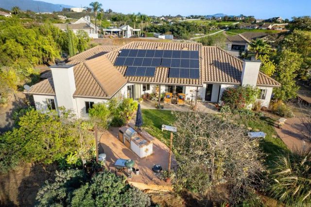 30837 Palomar Vista Drive, Valley Center, CA 92082